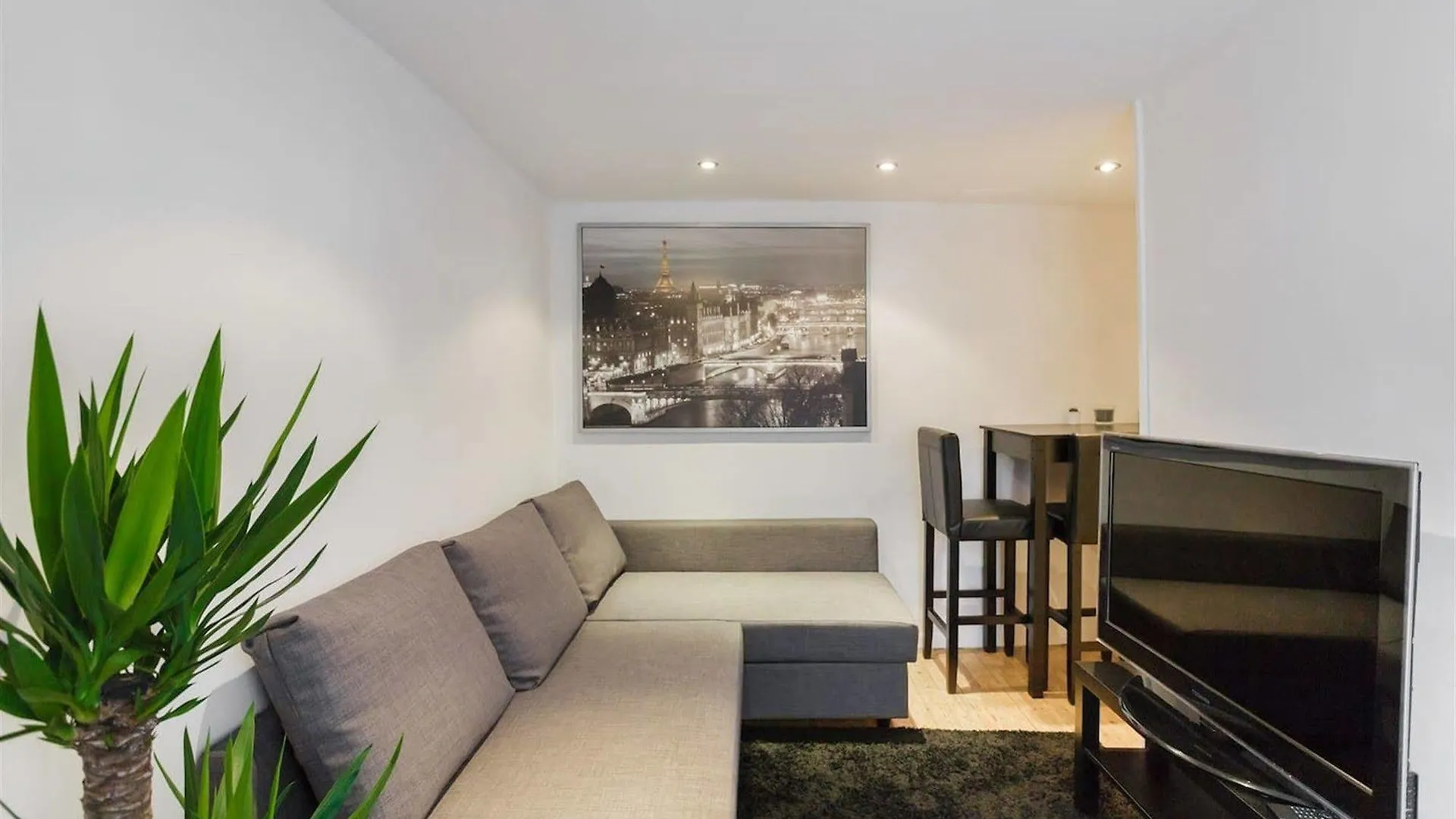 Luxury Tour Eiffel - Smartrenting * باريس